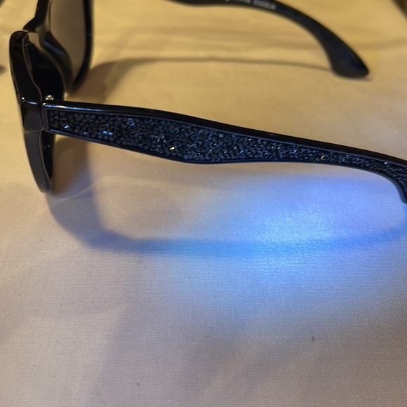 PEPPERS 2485D CALIENTE POLARIZED women’s black sparkly frames, gray lens so chic - Picture 3 of 8